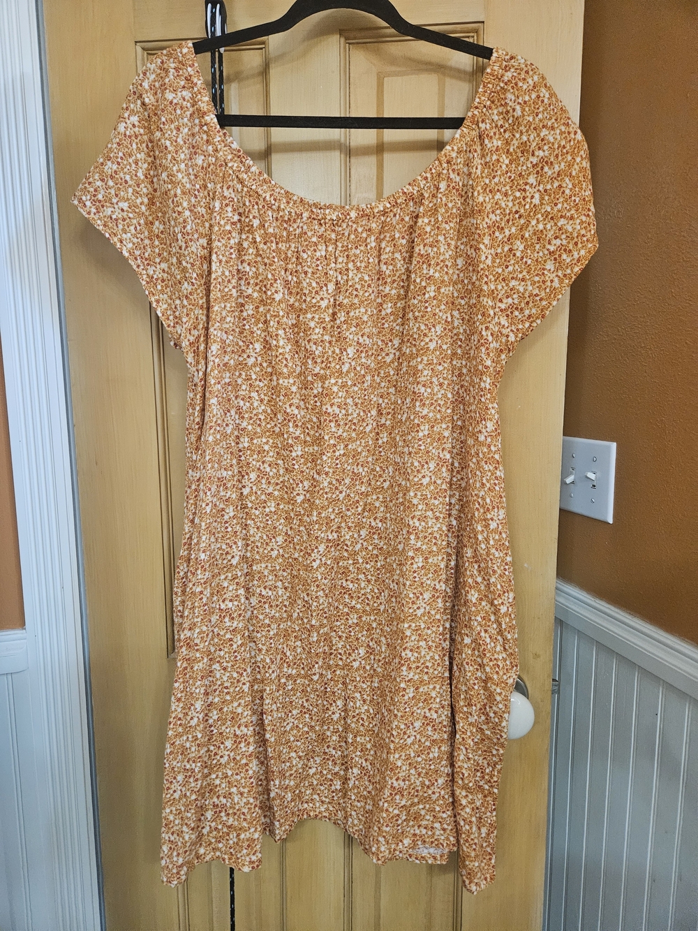 Wonderly Orange Floral Midi Scoop Dress
